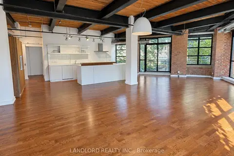 43 Hanna Avenue 210