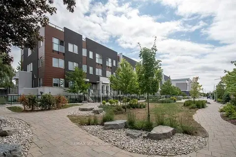 780 E Sheppard Avenue TH08