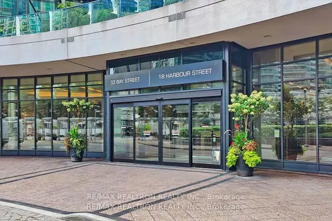 18 Harbour Street 2104