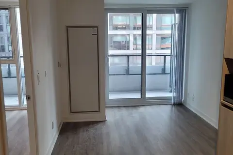 180 Front Street E 610