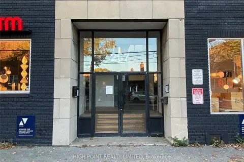 267 Niagara Street 101/102