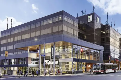 3080 Yonge Street 5055