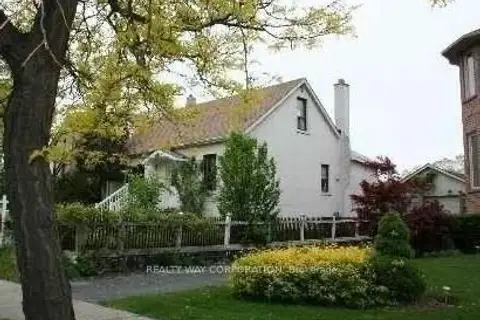 12 centre Avenue