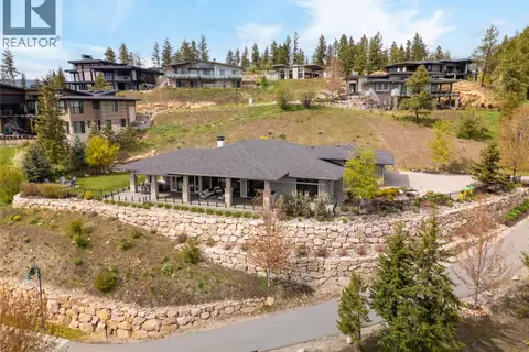 689 Birdie Lake Place