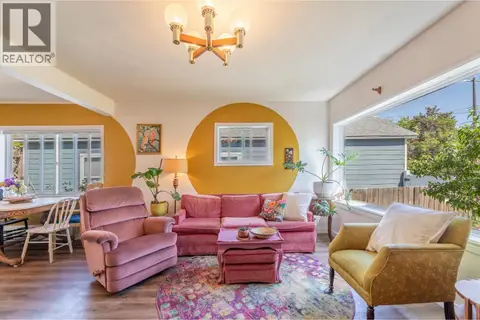 509 Papineau Street