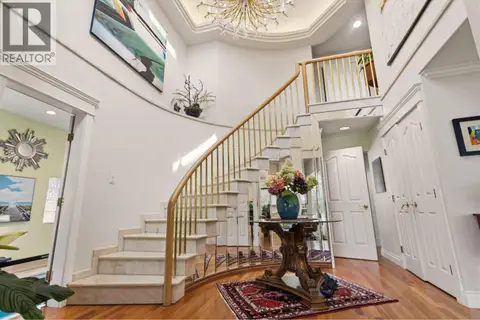 2541 MARINE DRIVE