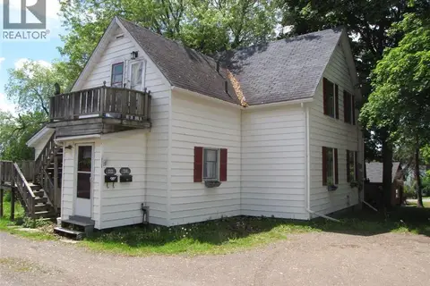 210-212 Pleasant Street