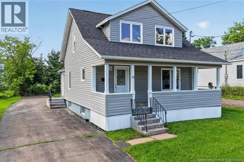 18 Seaman Street