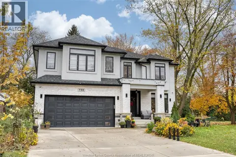 735 CABANA ROAD West