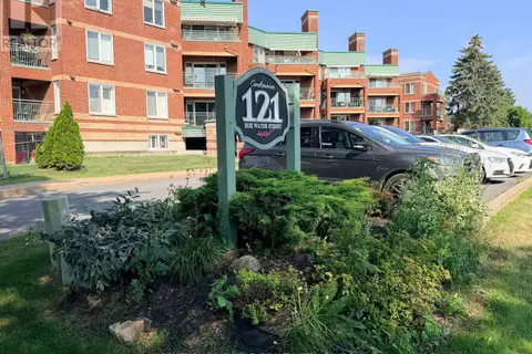405 - 121 WATER STREET W
