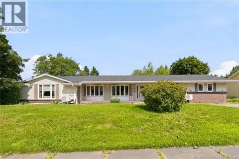 98 Firwood Crescent