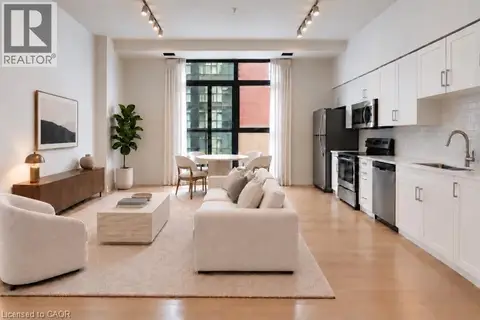 112 KING Street E Unit# 909