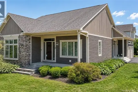 6 McNally Court