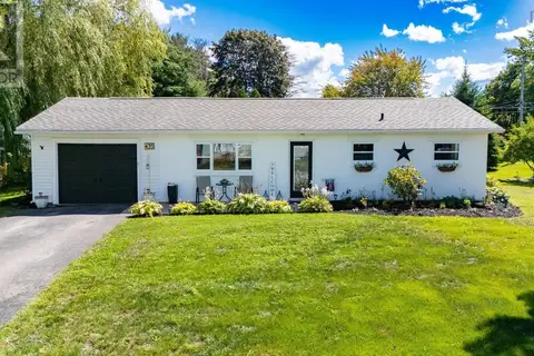 35 Pleasant Street