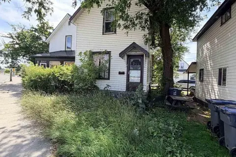 733 SIMPSON STREET