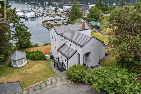 5025 Genoa Bay Rd