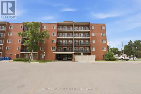 204 - 131 TAUNTON ROAD E