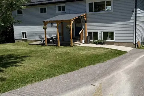 22 LAWRENCE STREET N