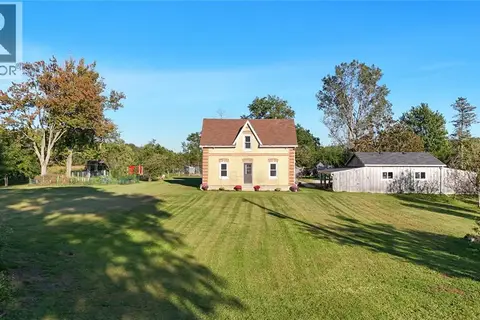 1252 Downie ROAD