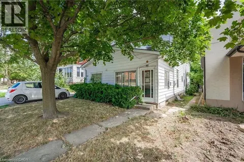 567 WOOLWICH Street Unit# 4