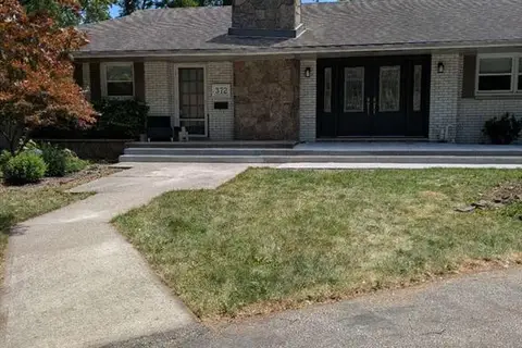 372 Brighton ROAD Unit# 1