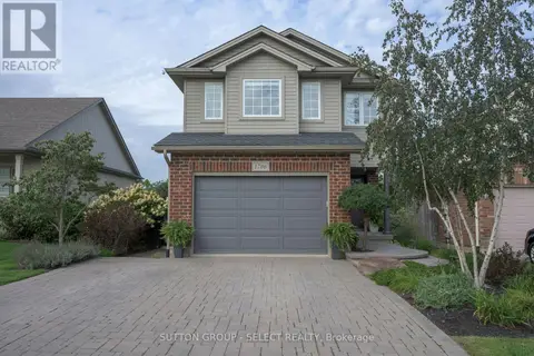 1706 BAYSWATER CRESCENT