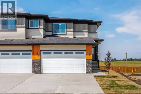140 Lakewood Crescent