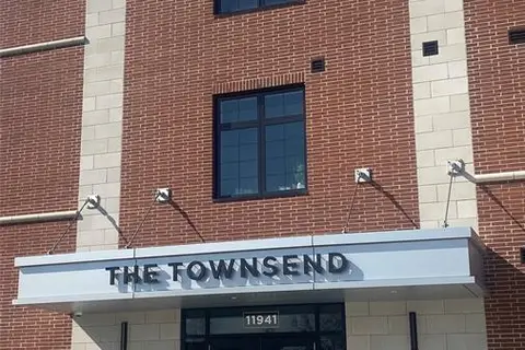 11941 TECUMSEH ROAD East Unit# 305