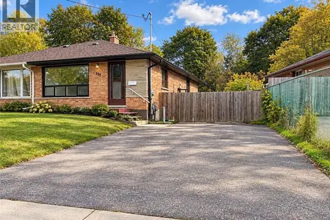 117 WAVERLEY Drive Unit# Lower