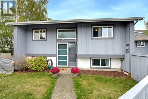 13 4391 Torquay Dr