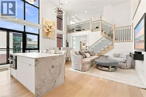 112 KING Street E Unit# PH5