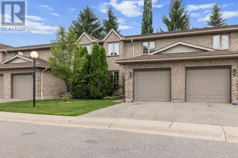 17 - 340 AMBLESIDE DRIVE