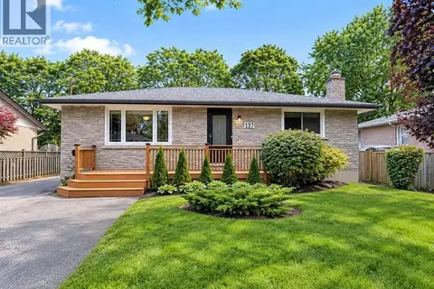 137 COUNTRY CLUB Drive