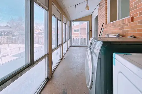 9 Oakmeadow Boulevard Apt 1