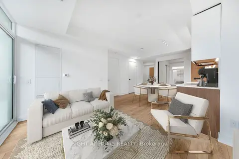 1285 E Queen Street E 403