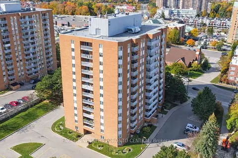 15 Sewells Road 606