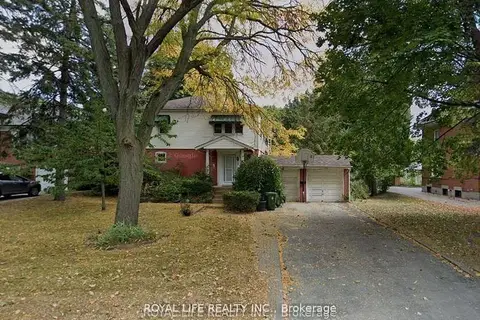 33 Agincourt Drive