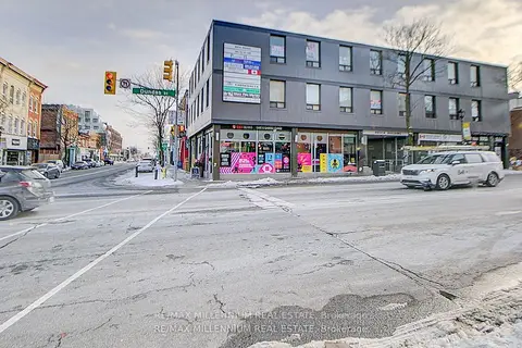 101 Dundas Street W 302
