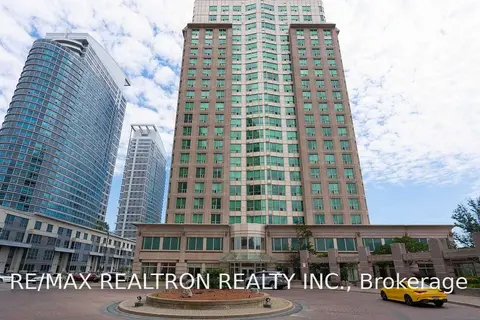8 Lee Centre Drive 910