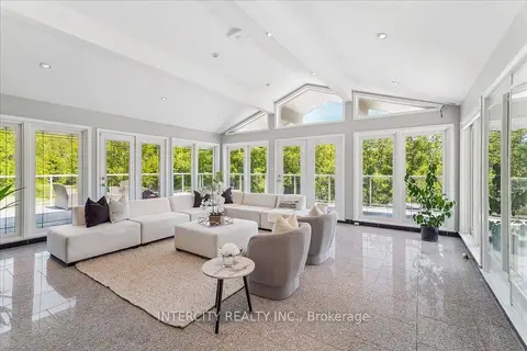 3505 Cochrane Street