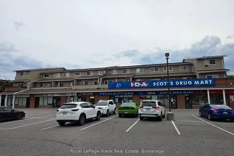 1000 Simcoe St Street N