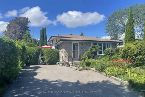 82 Claymore Crescent