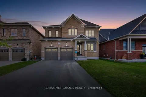 15 Douglas Kemp Crescent Main & Upper