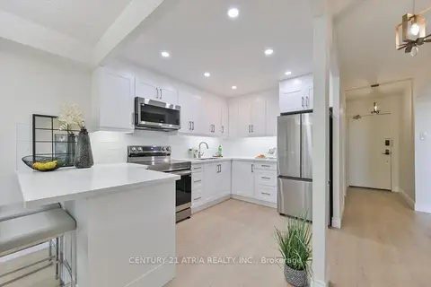 4101 Sheppard Avenue E 207