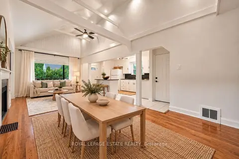 17 Arden Crescent upper
