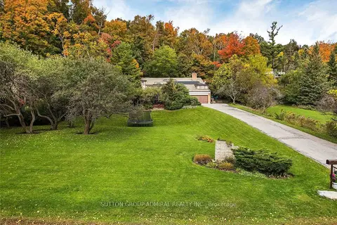 37 Meadowcliffe Drive