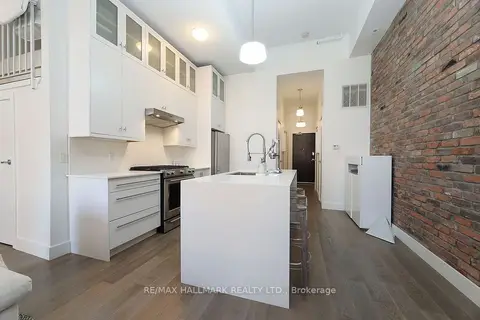 1842 Queen Street E 204