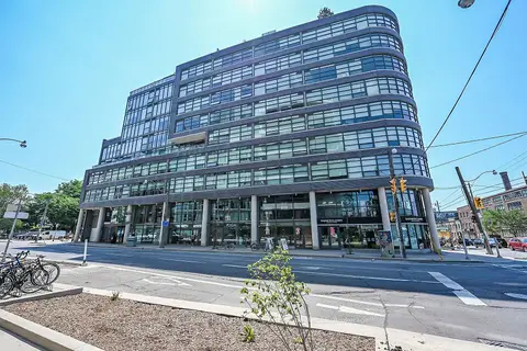 1201 Dundas Street E 902