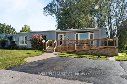 2 Pineridge Crescent