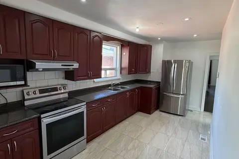 109 Hiscock Boulevard Main